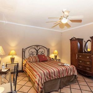 Hotel Los Robles